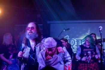 Tragedy: Mountain Man And Lance Cause Stage Invasion: Glasgow Cathouse 2023